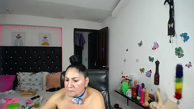mature_bigboobs10 webcam