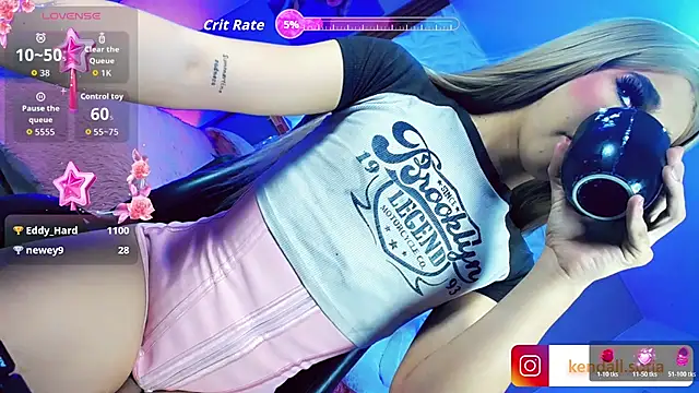Sophiaa_doll_ webcam