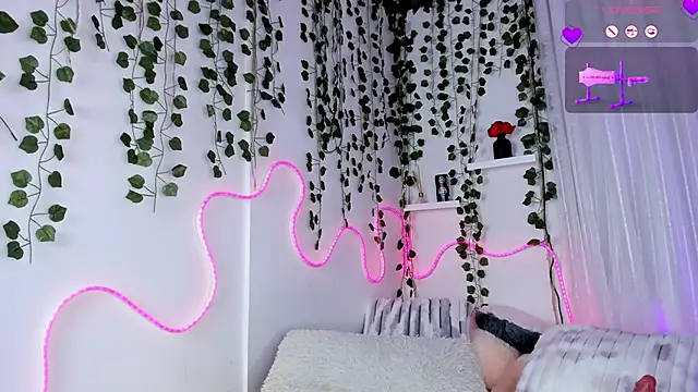 Samii_Evans webcam