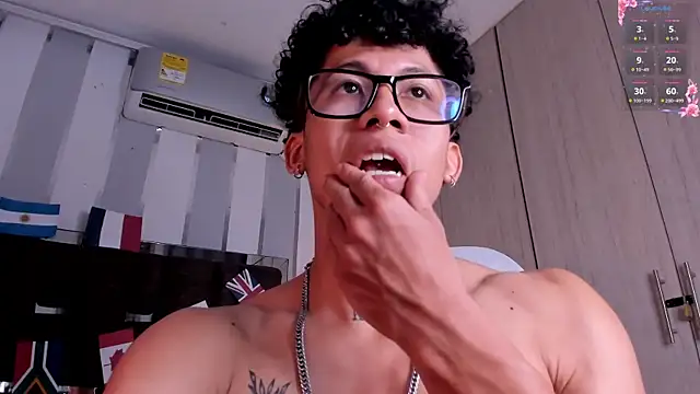 AkazaBoy_ Live Web Cam Show