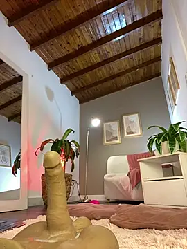 SalomeStorm_ webcam