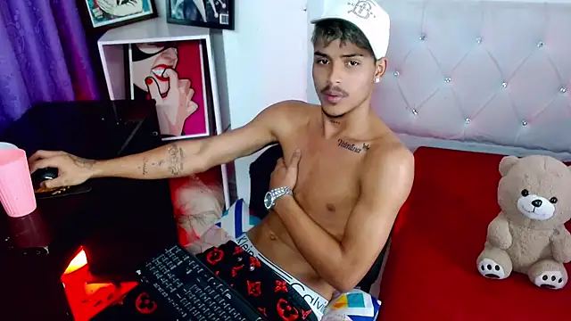 Angel_foxc13 webcam