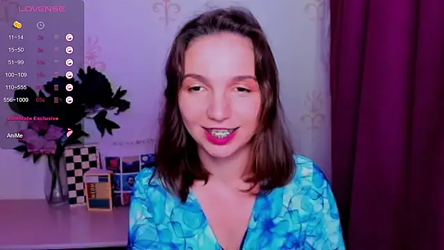 KindHazelHere_ webcam