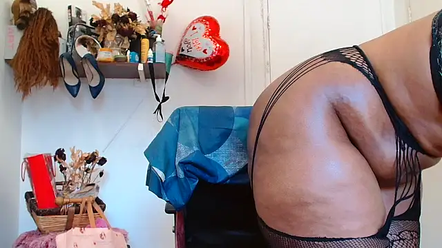 xTALLSEXYBUMx webcam