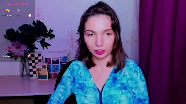 KindHazelHere_ webcam