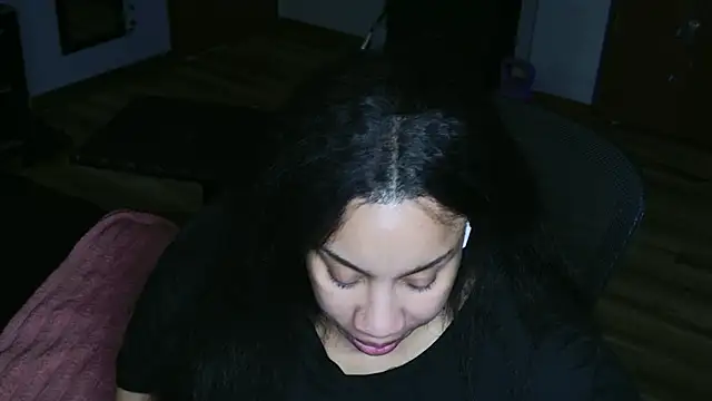 NeliaVoss webcam