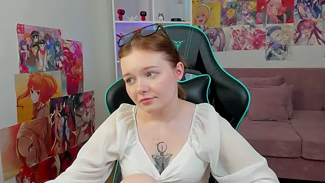 ElinaVale webcam