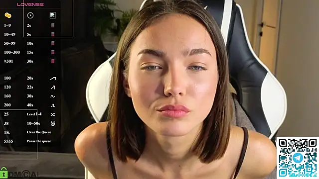 Leslie_Scott webcam