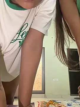 Saniya_Sony143 webcam