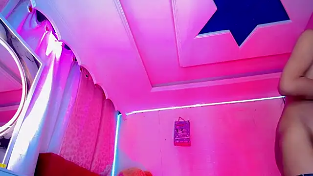 Chedelyn - Couple webcam sex chat