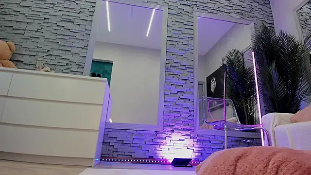 Reina_Cummings webcam