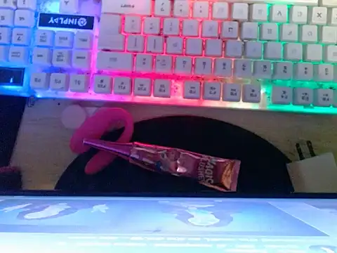 AsianGoddess18 webcam