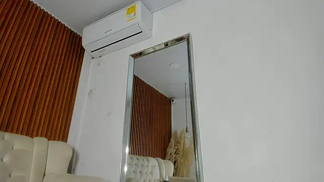 Brenda_Thomp webcam