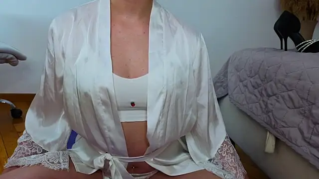 Kris_Crystal webcam