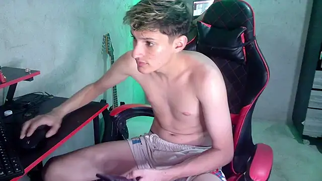 Pablito_Junior11 Live Web Cam Show