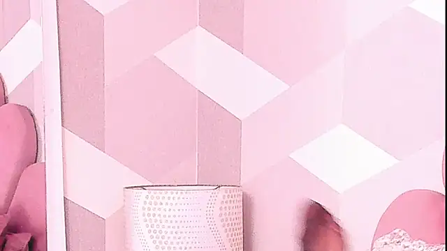 KylieMonnett webcam