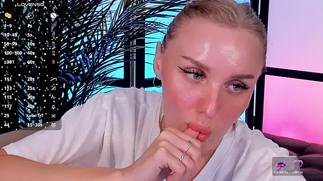 LianaFord webcam
