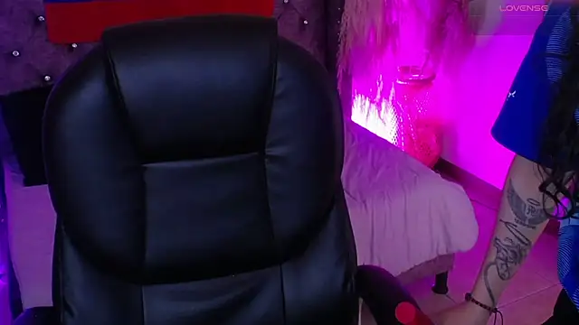 Amara_Davis1 webcam