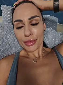 KatiaDivine webcam
