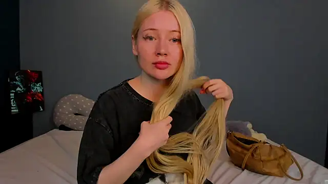 Lillie_Berry webcam