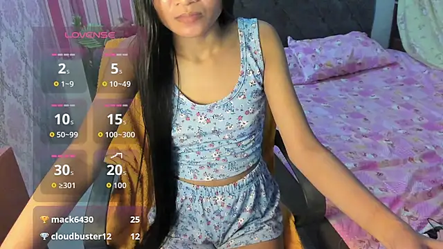 Mica_Jones webcam
