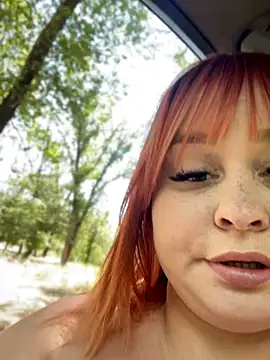LadyDreams11 webcam