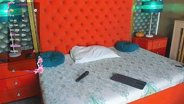 VallerieJones webcam