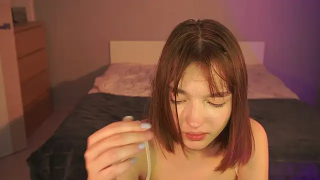 Leyla_crsh webcam