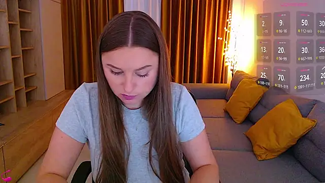 mia_bloomy webcam