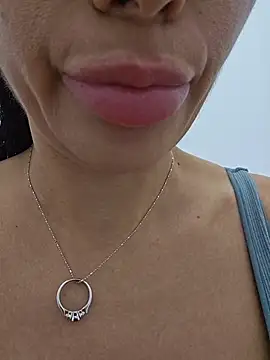 KatiaDivine webcam