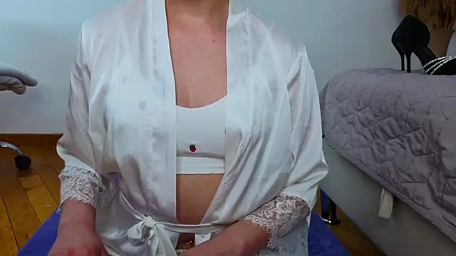 Kris_Crystal webcam