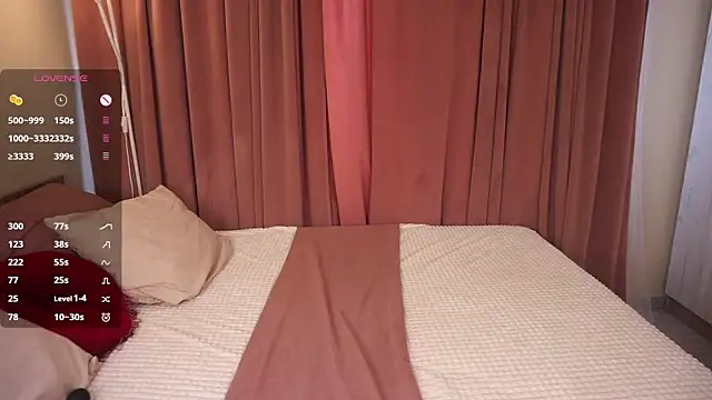 EarlieMominee webcam