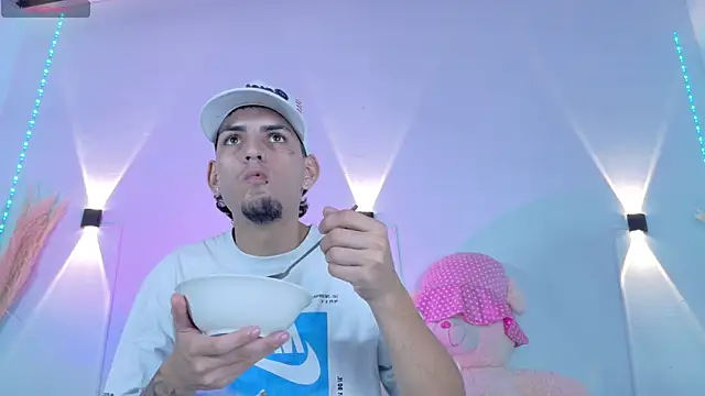 ChocoBunny1 Live Web Cam Show