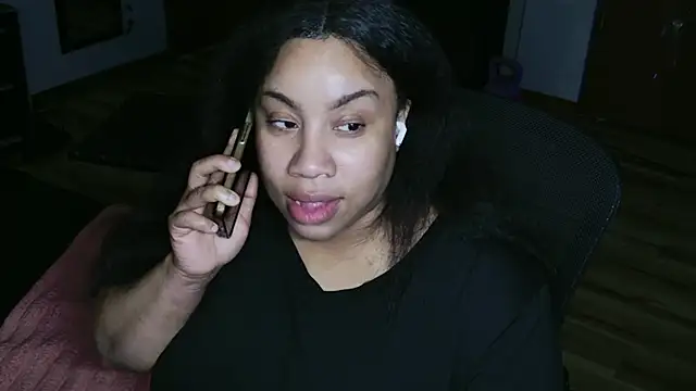 NeliaVoss webcam