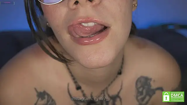 nyx_97 webcam