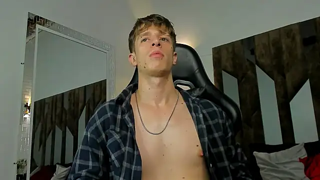 Ostin_Saints webcam