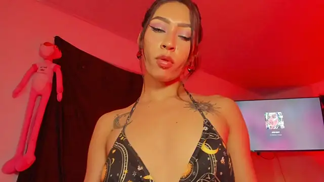 Ounla_Sweet webcam