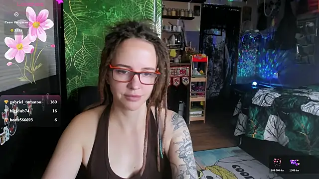 LisaFoxy_y webcam