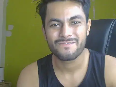 Stubborndesiboy webcam