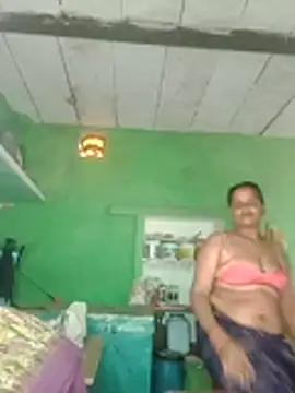 Shivani09900 webcam