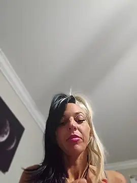 lil_jiggly webcam