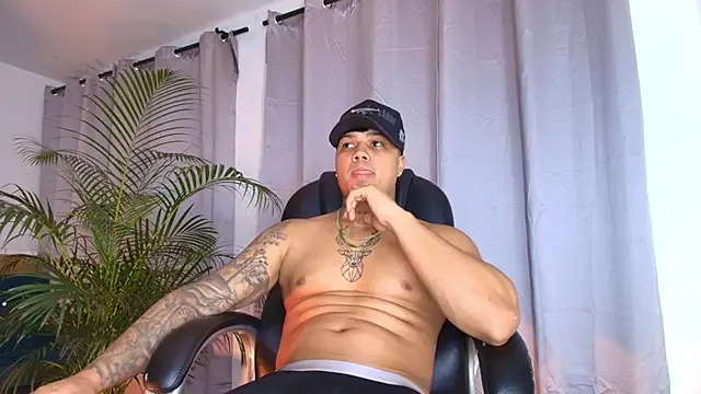 Rey_steele webcam