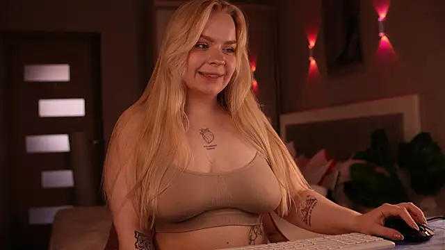 LisaLove3 webcam
