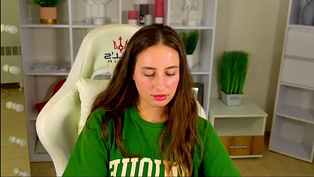 NadinnL webcam