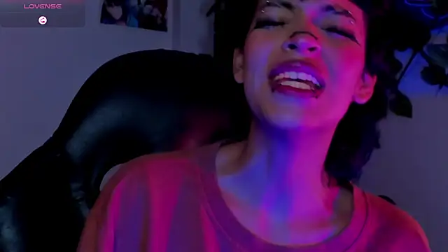 Anny_Kiitty webcam
