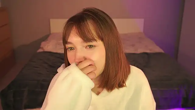 Leyla_crsh webcam
