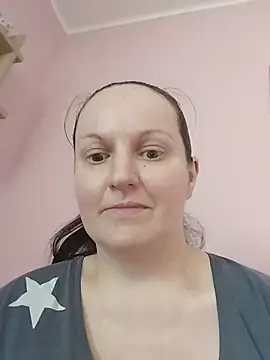 BustyLadyAlma webcam