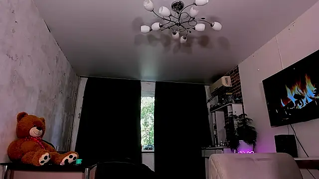 Kindsexygirl webcam