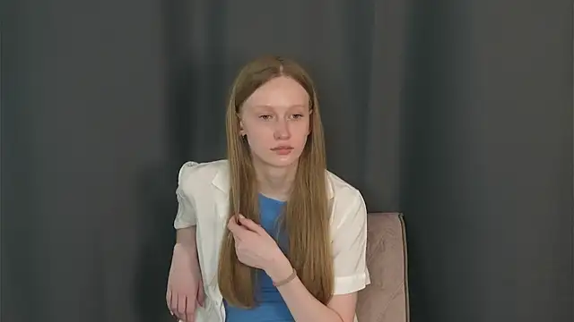 RoseannPolintan live cam on StripChat