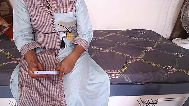 Miss_Sanika webcam